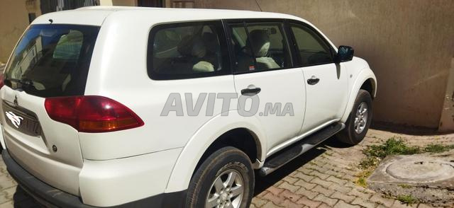 Mitsubishi Pajero sport bien entretenue - 2