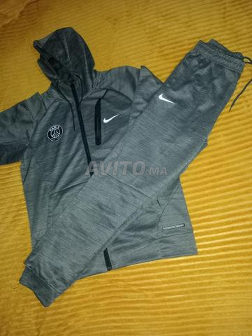 Survetement taille L extérieur