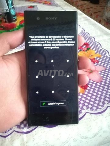 Sony Xperia écran tactile rayé - 2