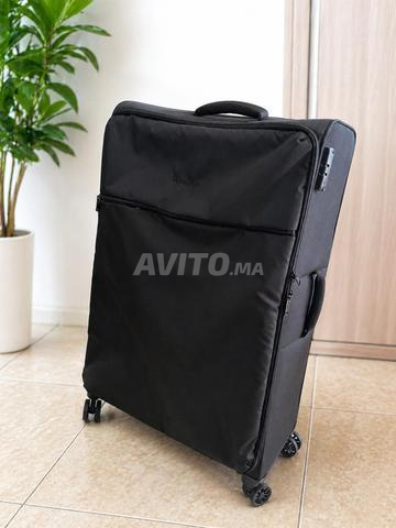 حقيبة سفر IT Luggage XXL (كبيرة جدًا) خفيفة