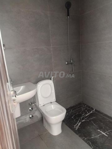 ثلاثية للبيع - 2