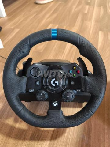 Simulateur Logitech G923 SE avec levier de vitesse - 2