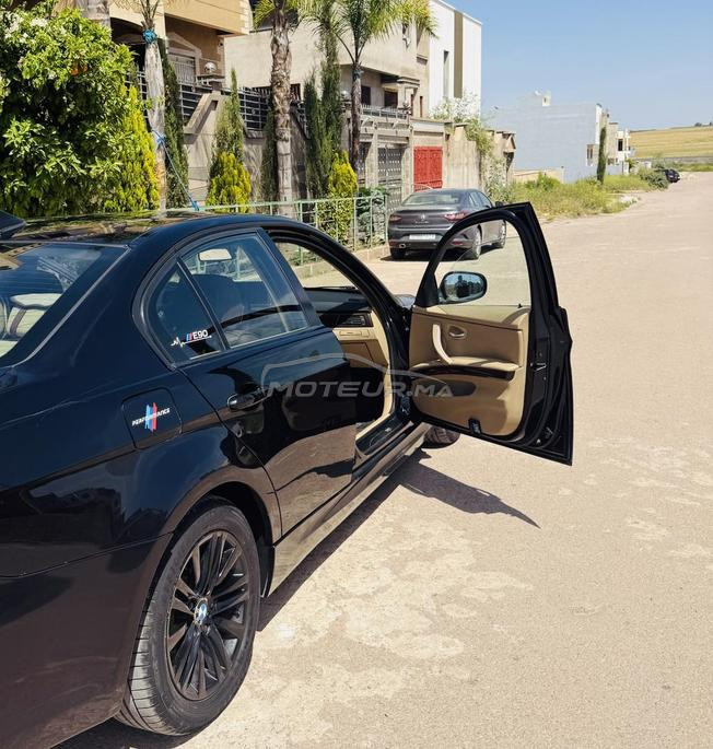 BMW SERIE 3 E90 en bonne état