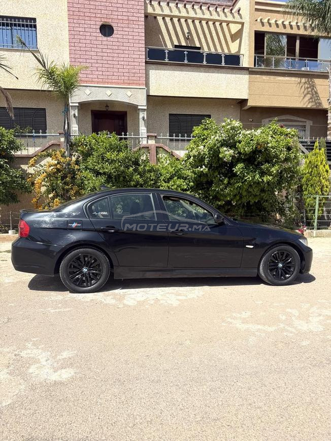 BMW SERIE 3 E90 en bonne état