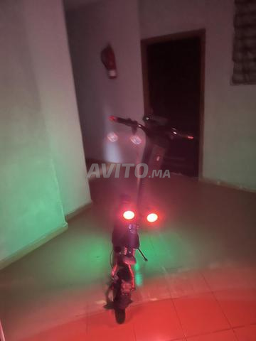 سكوتر كهربائي لا يزال جديدًا