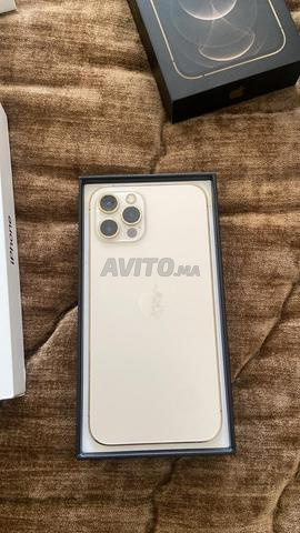 iPhone 12 Pro 128Go 84% batterie jamais ouvert