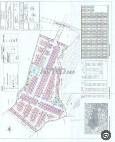 Terrain commercial de détail Supérieur, La Poste, Les Pins
