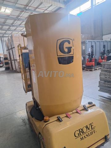 رافعة مفصلية ببطارية 2022 - 2