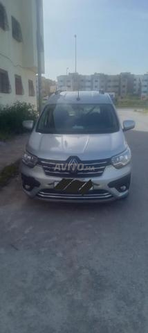 Bonjour mes frères, qui veut une Renault Express ?