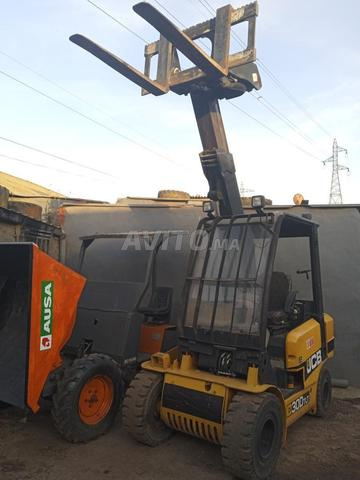 Chariot élévateur - 2