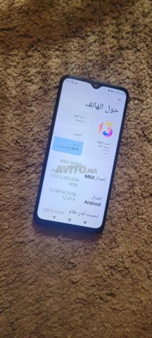 هاتف بحالة جيدة