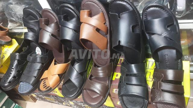 أحذية وصنادل من الجلد الطبيعي متوفرة بجميع المقاسات - 2