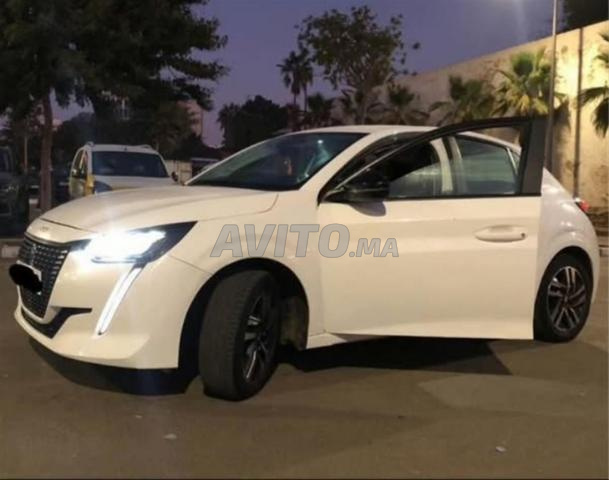 Peugeot 208 Diesel Manuelle 2023 à Agadir