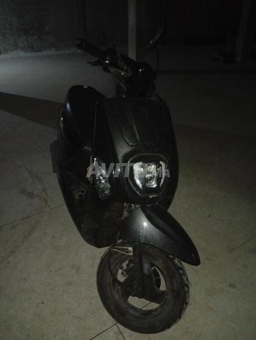 Scooter c 50 2025 neuf, utilisé seulement 6 mois - 2