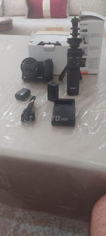 مجموعة كاميرا سوني ZV E10 و كرسي ألعاب