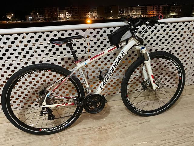 دراجة هوائية مع ملحقات للبيع - 2