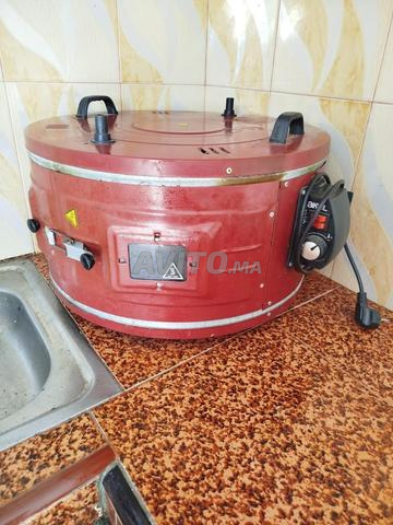 Four presque neuf 250 dirhams