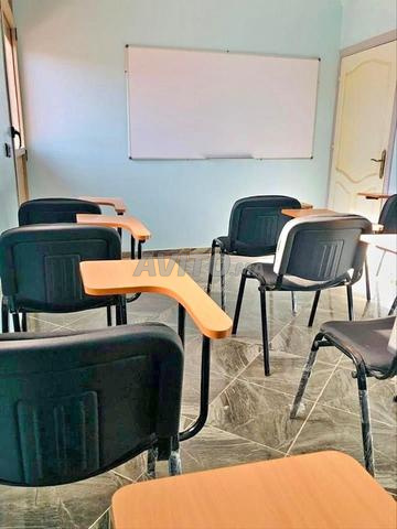 Chaise scolaire avec écritoire / vestiaire - 2