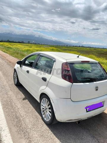 Fiat Punto Essence Manuelle 2010 à Casablanca