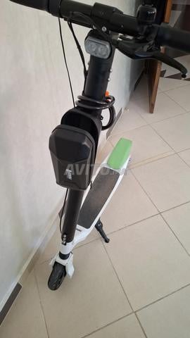 سكوتر كهربائي لايم ... لم يستخدم شيئاً - 2