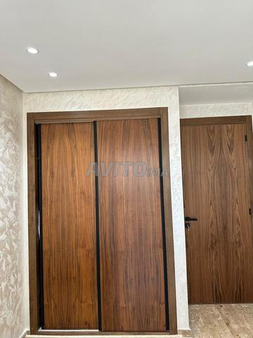 Appartement neuf meublé à louer à Dar Bouazza