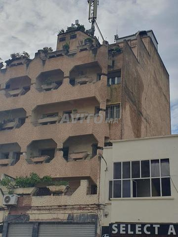 مبنى كامل للبيع. 6 طوابق - 2