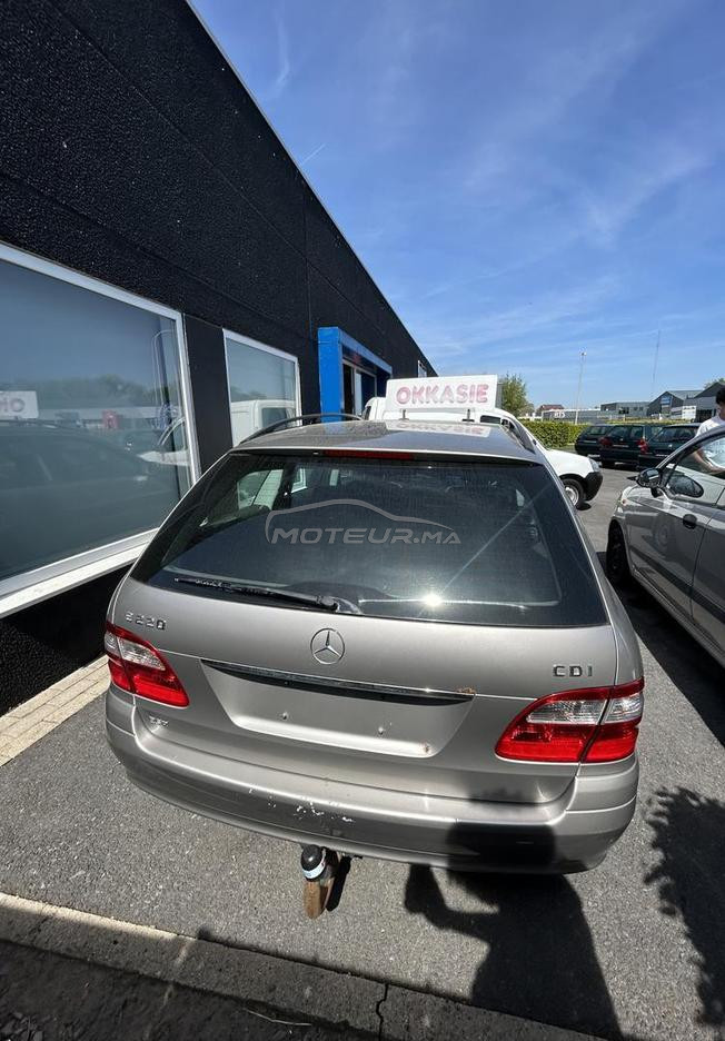 Mercedes E220
