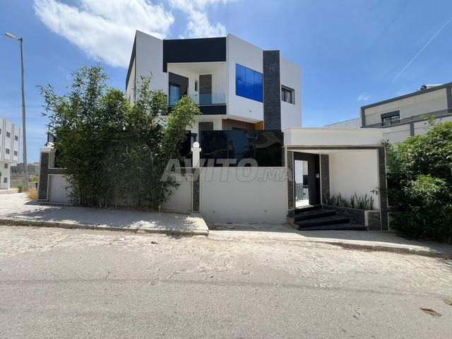 Lux Villa avec piscine A vendre