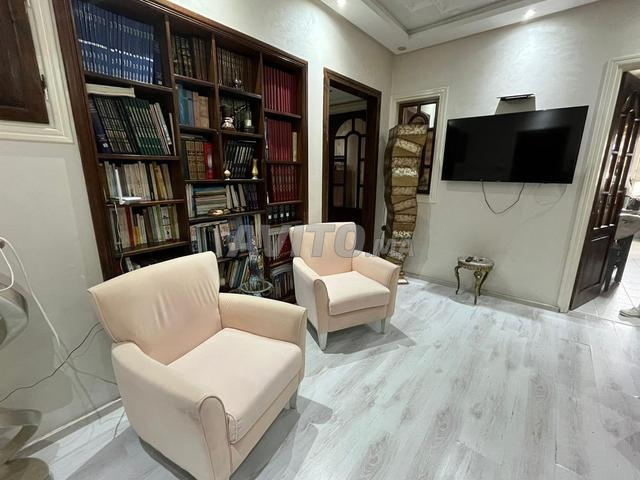 Vente d'un salon et de fauteuils - 2