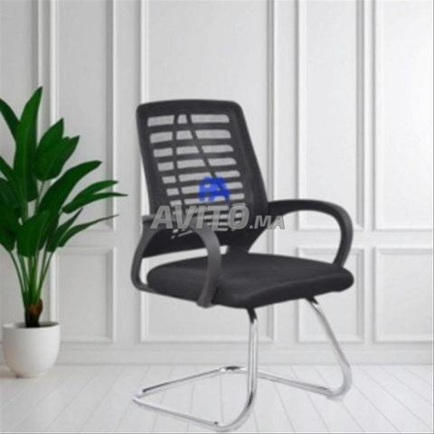 Chaise visiteur confortable - 2