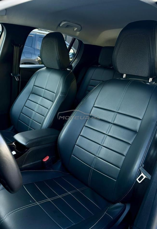peugeot 208 130ch automatique 3amra tout option