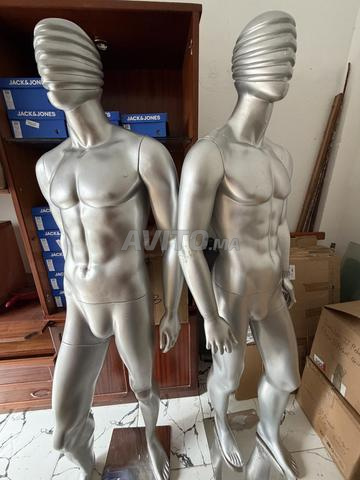 2 mannequins 9 torses - 2
