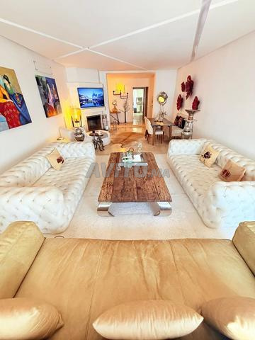 شقة للكراء 148 م² بالدار البيضاء - 2