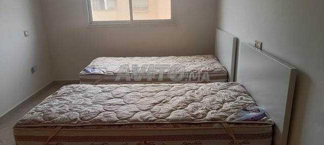 2 lits avec matelas neufs - 2