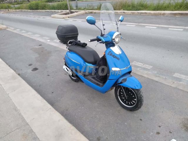 Scooter modèle 2021 4t excellent état 100Cc - 2