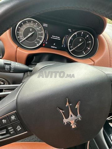 مازيراتي ليفانتي بنزين أوتوماتيك 2021 - 2