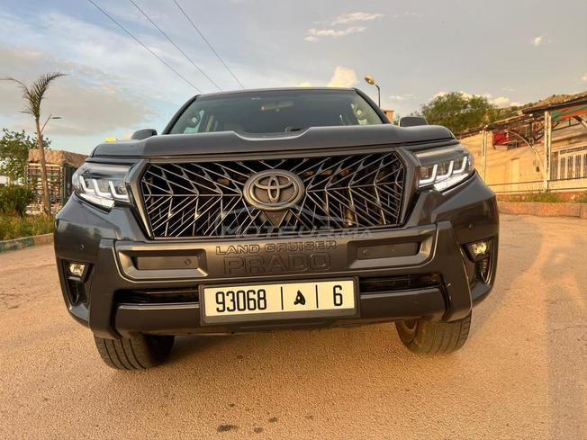 je mets ma voiture toyota prado a vendre