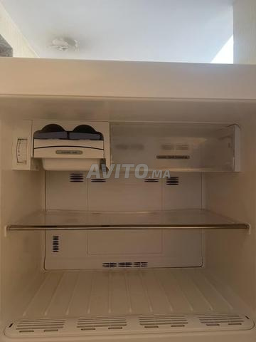 ثلاجة للبيع