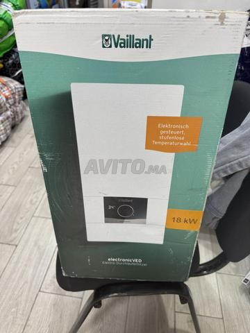 للبيع سخان ماء كهربائي ماركة Vaillant