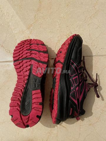 Baskets femme quasi neuves – qualité Europe. - 2