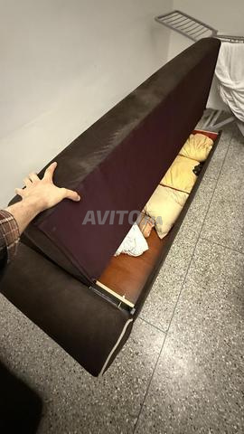 كنبة سرير بنية بحالة جيدة - 2