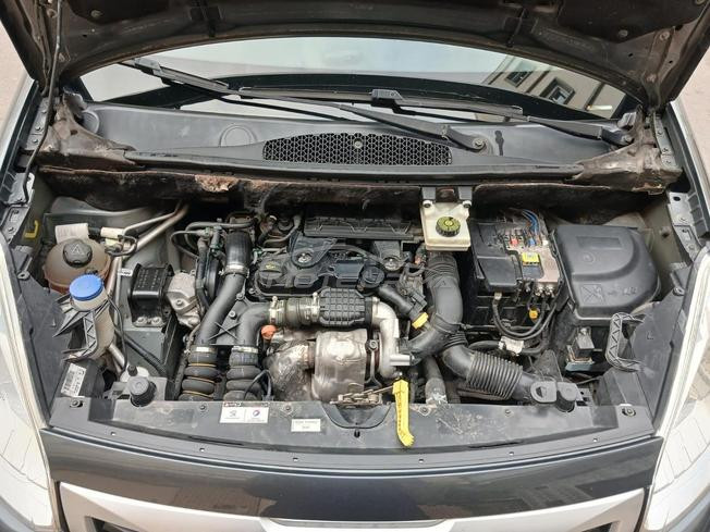 Peugeot Partner  tepee Diesel  M 2014 à Tanger