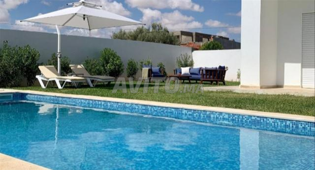 Villas Neuves à Vendre Prix à partir de 800 millions ELMENZEH