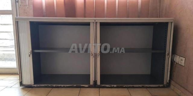 Meuble de rangement en aluminium en bon état - 2