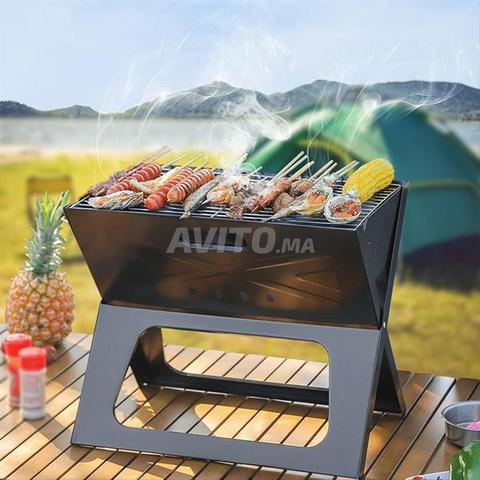 Gril de barbecue portable pliable au charbon de bois - 2