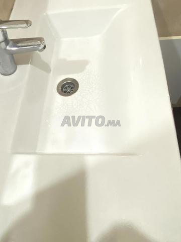 Meuble avec lavabo miroir robinet - 2