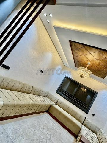 صالون عصري للبيع – بحالة شبه جديدة - 2