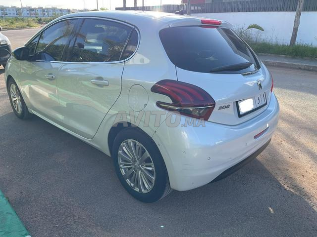 Peugeot 208 Diesel Manuelle 2019 à Rabat