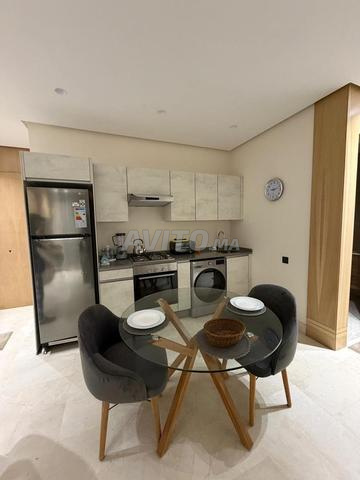 STUDIO MEUBLÉ À LOUER LES PRINCESSES - 2