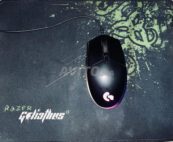 Logitech G102, Tapis de souris Razer